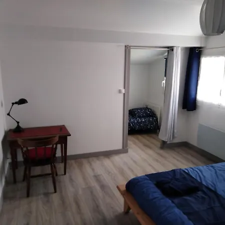 Ferienhaus Les Hirondelles Maison Avec Piscine 5 Personnes *