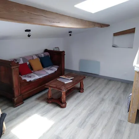 Les Hirondelles Maison Avec Piscine 5 Personnes * Villeneuve-la-Comtesse