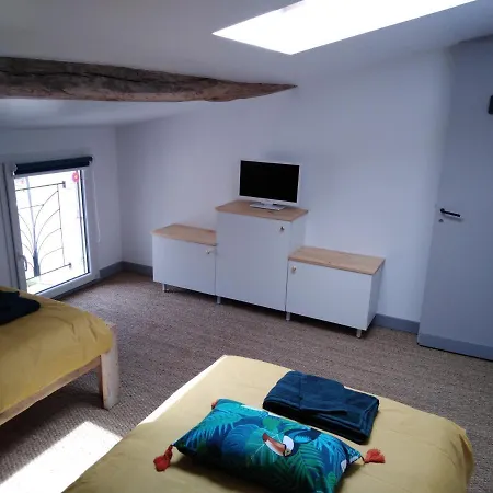 Les Hirondelles Maison Avec Piscine 5 Personnes Ferienhaus Villeneuve-la-Comtesse